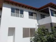 Casa en Venta en Tabachines, frente a Real de Juriquilla