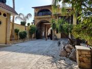 Casa en Venta en Temixco Centro con Amplio Terreno y...