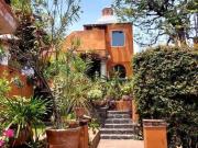 Casa en venta en Tepoztlán Morelos,céntrica con vista a...
