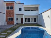 Casa en venta en Tequesquitengo, Morelos