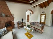 CASA EN VENTA EN TEQUISQUIAPAN EN EL FRACC. LOS VIÑEDOS....