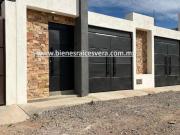 CASA EN VENTA EN TEQUISQUIAPAN EN LA AMPLIACION ADOLFO...