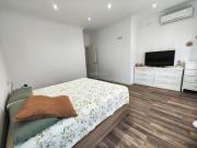 Casa en venta en Terrassa, Ca n'Aurell. ben situada....