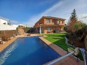 Casa en venta en Terrassa, de 122 m² 4 habitaciones por...