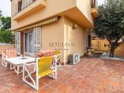 Casa adosada en venta en Tiana, de 192 m² 4 habitaciones...