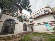 Casa en Venta en Tlacopac con Potencial renovación moderna