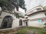 Casa En Venta En Tlacopac Con Potencial Renovación Moderna