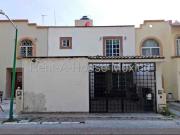 CASA EN VENTA EN TLACOTE