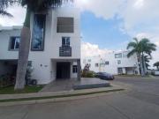 CASA EN VENTA EN TLAJOMULCO DE ZUÑIGA, JALISCO COTO... CASA EN VENTA EN TLAJOMULCO DE ZUÑIGA, JALISCO COTO...