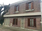 CASA EN VENTA EN TOLOSA 3 DORMITORIOS