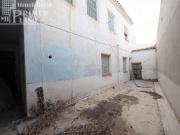 Casa en venta en Tomelloso. Vivienda en esquina junto a...