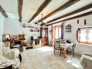 Casa en venta en Torelló. Casa amb dos grans pisos al...