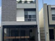 Casa en venta en Torento, Apodaca, Nuevo León