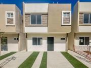 CASA EN VENTA EN TOSAS, MODELO ZAIRA, EN LA ENTRADA DE...