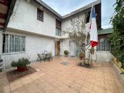 Casa en Venta en Tristan Valdes con Primera Transversal