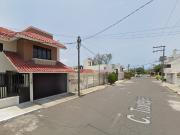 CASA EN VENTA EN TUXTEPEC, COL LA TAMPIQUERA, CP 94290,...