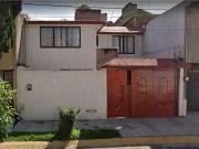 Casa en venta en Unidad Victoria, Toluca, México