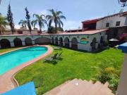 Casa en venta en Univel ideal para asilo o casa de...