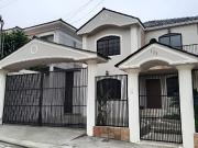 Casa en Venta en Urb. Ceibos Norte, de Amplias Áreas,...