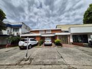 casa en venta en urbanización la flora. Cod V9190431