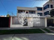 Casa en Venta en Urbanización la Rivera AT 200 m2