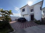 Casa en Venta en Urbanizacion Punta Barandua con playa...