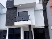 CASA EN VENTA EN URBANIZACION VALLE BOMBOLI