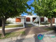 Casa en venta en Urca – 4 dormitorios, 650 m² de...