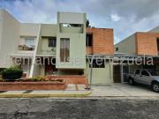 Casa en Venta en Valencia Altos de Guataparo Valencia...