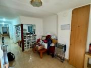 Casa en venta en Valencia, Natzaret. Planta baja con...