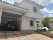 Casa en Venta en Valencia Trigal Norte Valencia Carabobo...