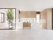 Casa en venta en Valencina de la Concepción. Inversión...