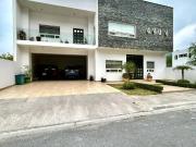 Casa en venta en Valle Alto, Monterrey, Nuevo León