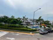 CASA EN VENTA EN VALLE ALTO PRIV. KENTIA ZONA NORTE