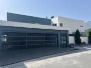 Casa en venta en VALLE DE BOSQUENCINOS, Zona Sur de...