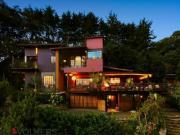 Casa en Venta en Valle de Bravo. AH0 ART VILLA