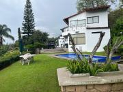 Casa en Venta en Valle de Bravo Manguitos m2c297
