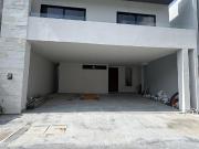 CASA EN VENTA EN VALLE DE CRISTAL CARRETERA NACIONAL