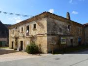 Casa en venta en Valle de Valdebezana. Casona rustica en...