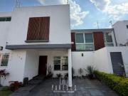 CASA EN VENTA EN VALLE DEL ÁLAMO