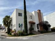 CASA EN VENTA EN VALLE DEL ANGEL