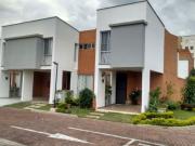 casa en venta en valle del lili. Cod V6917