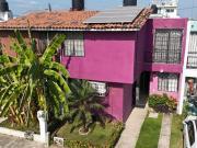 Casa en venta en Valle Dorado cerca de zona comercial