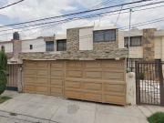 CASA EN VENTA EN VALLE DORADO TLALNEPANTLA DE REMATE