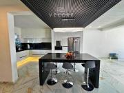 CASA EN VENTA EN VALLE ESMERALDA, A UN LADO DE JARDIN...
