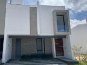 CASA EN VENTA EN VALLE IMPERIAL