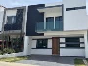 CASA EN VENTA EN VALLE IMPERIAL