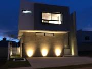 Casa en Venta en Valle Imperial Jardines del Palacio...
