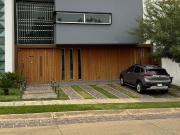 Casa en venta en Valle Imperial Jardines del Palacio Real