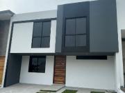 Casa en venta en Valle Imperial, Zapopan, Jalisco